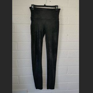 *closeout sale!* Spanx Faux Leather Full Length Leggings